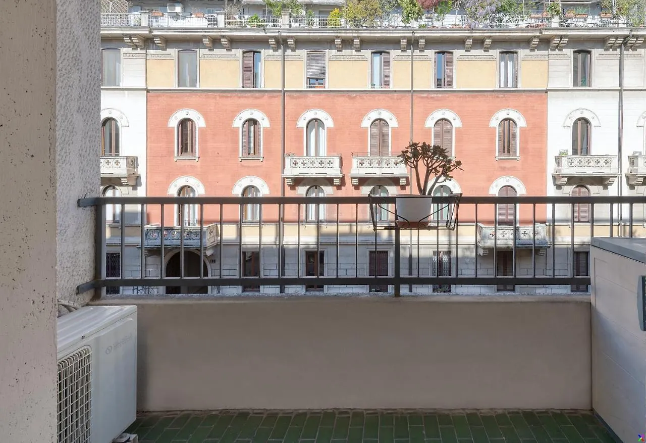 Apartment Bnbutler - Verona 12, Porta Romana District Milan